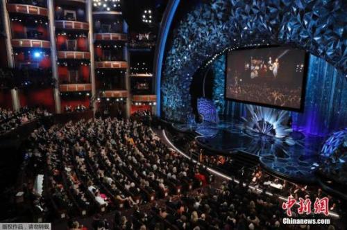 The picture shows the scene of the 90th Academy Awards.